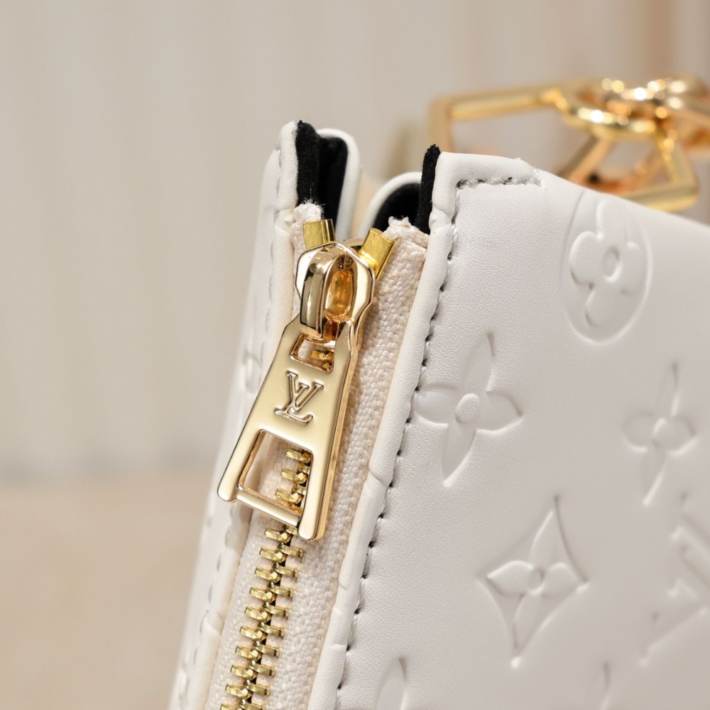 Louis Vuitton Coussin PM Cream 26Cm M57793 - Image 5