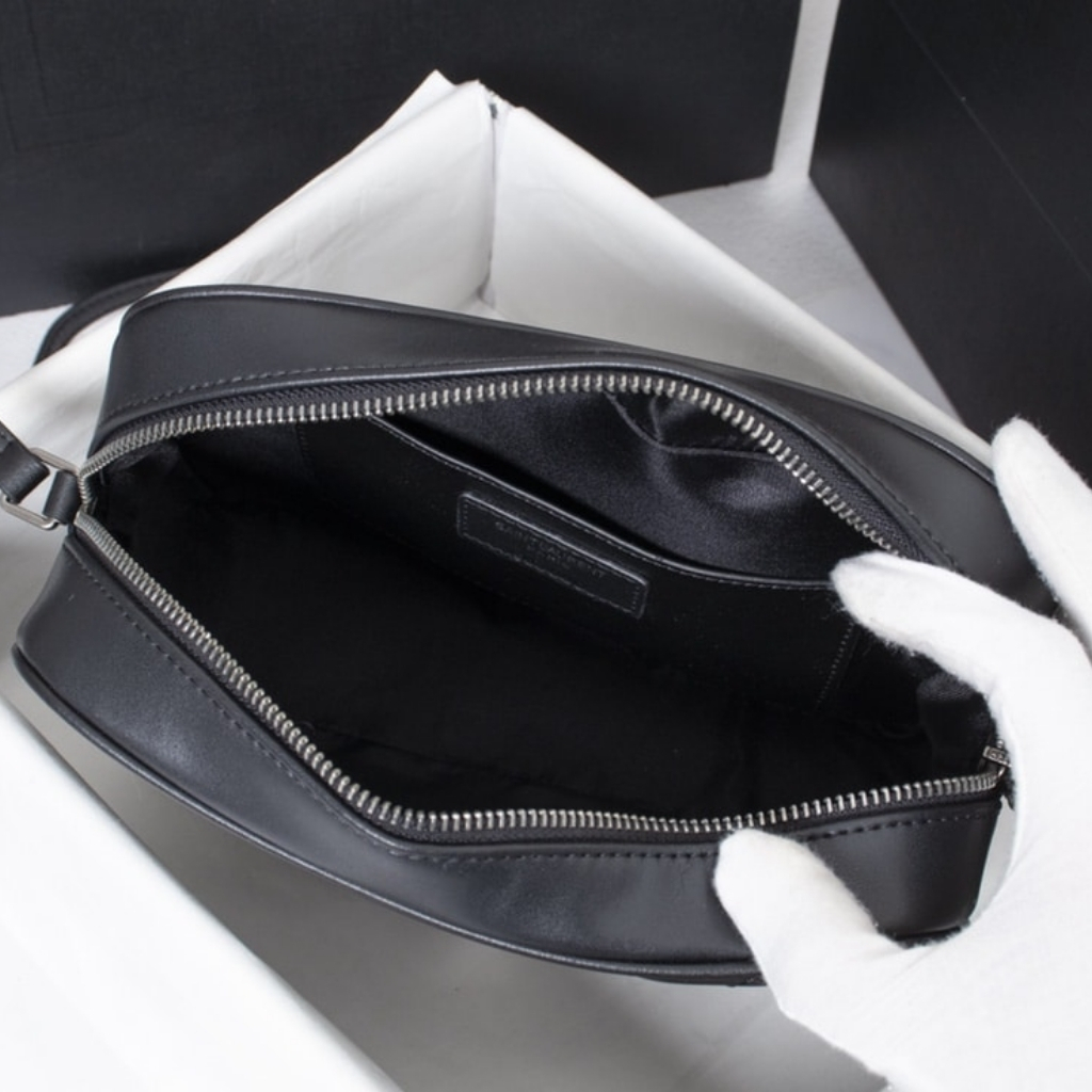 Saint Laurent Lou Camera Bag In Quilted Leather Black Silver Hardware 23Cm 761554DV7041000 - Image 4