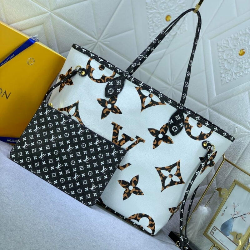 Alternative view of Louis Vuitton Neverfull MM Giant Jungle Ivory 31Cm M44716