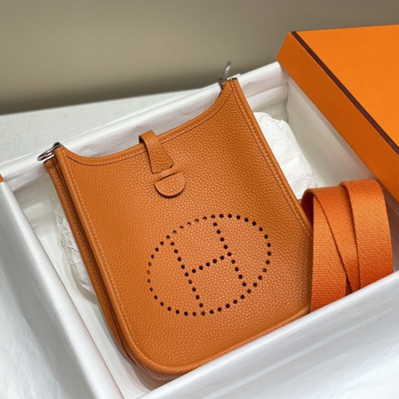 Alternative view of Hermes Evelyne 16 Amazone Shoulder Bag Orange 16Cm H069426CKFT