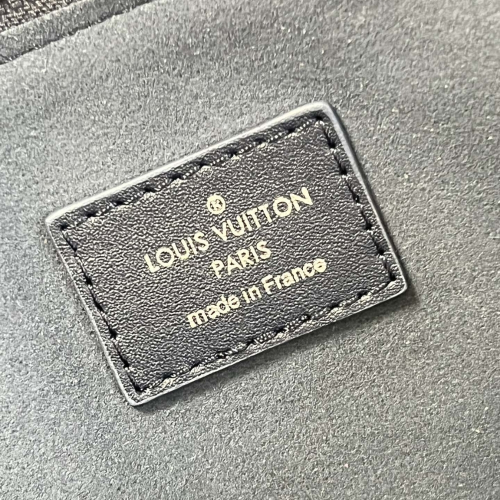Louis Vuitton Coussin PM Dark Blue 26Cm M20379 - Image 9