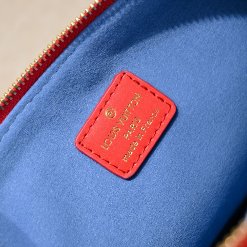 Louis Vuitton Coussin PM Red 26Cm M57792 - Image 9