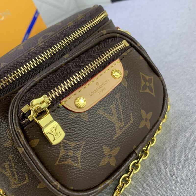 Alternative view of Louis Vuitton Mini Bumbag Bag Monogram Canvas 17Cm M82335