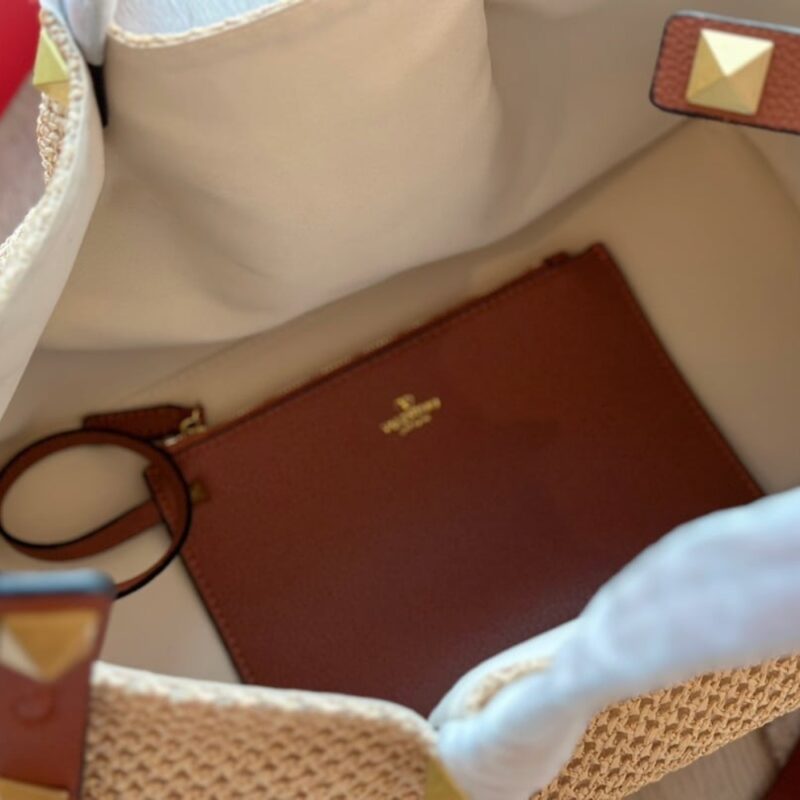 Alternative view of Valentino Garavani Medium Straw Summer Tote Beige 35Cm 7W2B0K39YCE D84