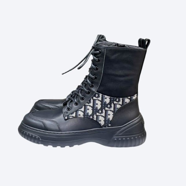 DIOR D-RACER OBLIQUE BLACK BIKER SHORT BOOTS