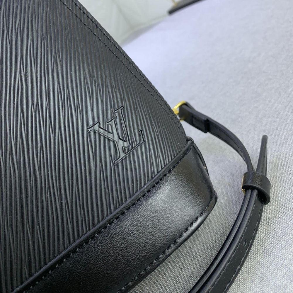 Louis Vuitton Alma Backpack Epi Leather Black 20Cm M25103 - Image 5