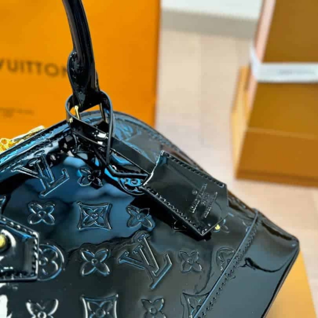 Louis Vuitton Alma BB Varnished Epi Leather Black 23Cm - Image 5