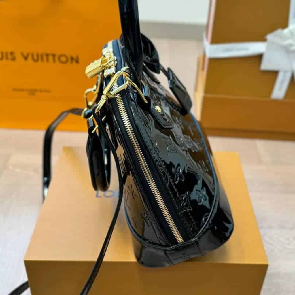 Louis Vuitton Alma BB Varnished Epi Leather Black 23Cm - Image 6