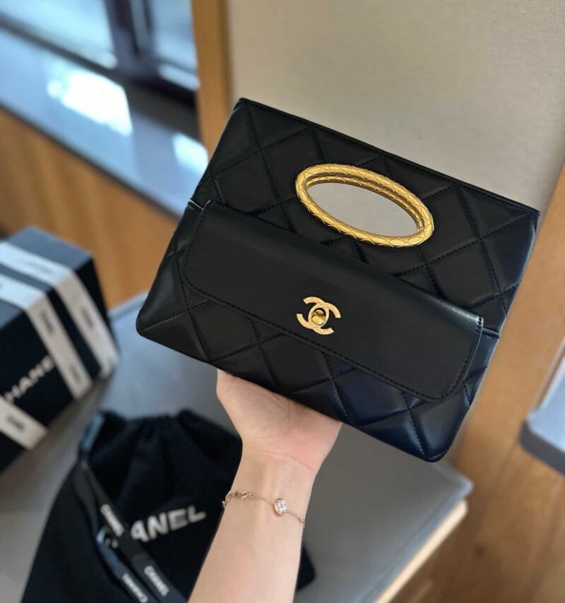 Alternative view of Chanel Clutch And Gold Plated Metal In Black 25Cm As5038 B17663 94305