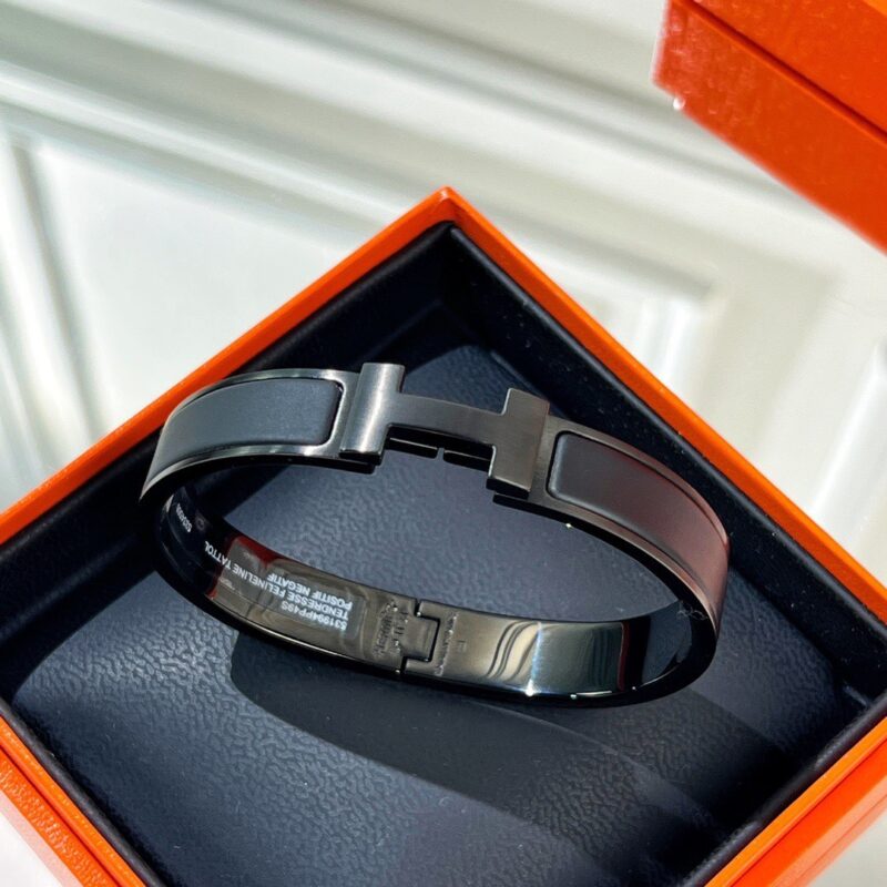 Alternative view of Hermes Mini Clic Anchor Chain Bracelet Black H703203Fk01T4