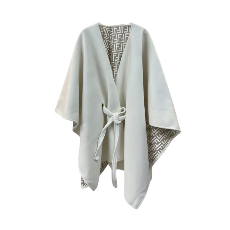 Fendi Poncho Camelia Wool And Cashmere White Fxx807Ayksf0Nh8
