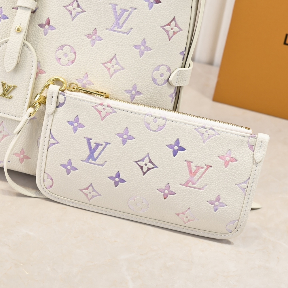Louis Vuitton Carry All PM Dream Cream 29Cm - Image 5