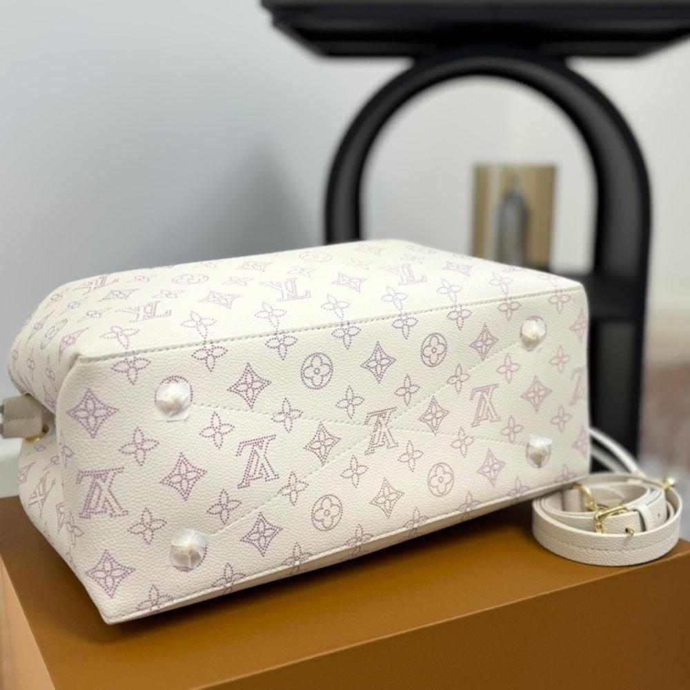 Louis Vuitton Bella Tote Dream Cream 33Cm M15116 - Image 5