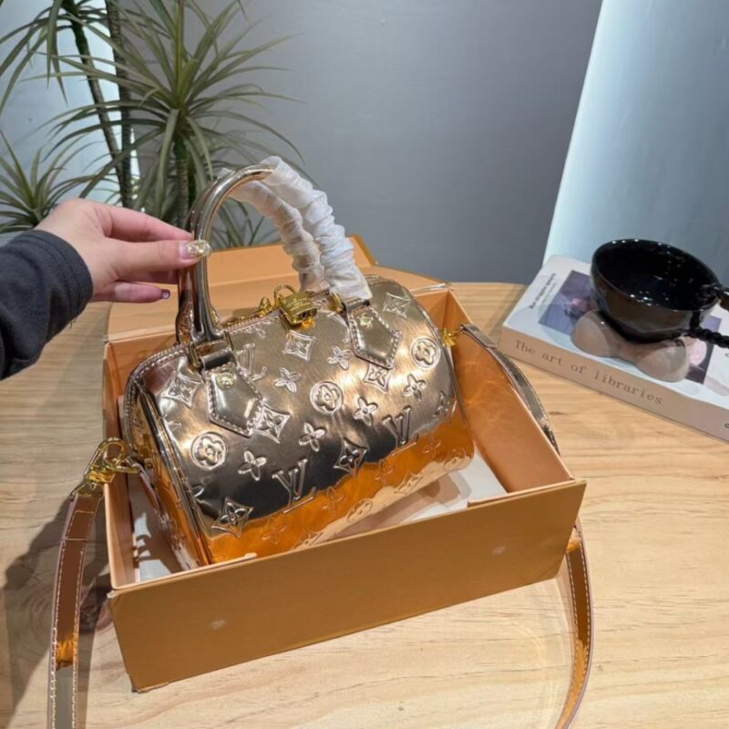 Alternative view of Louis Vuitton Speedy Bandoulière 20 Copper Gold 20Cm M26497