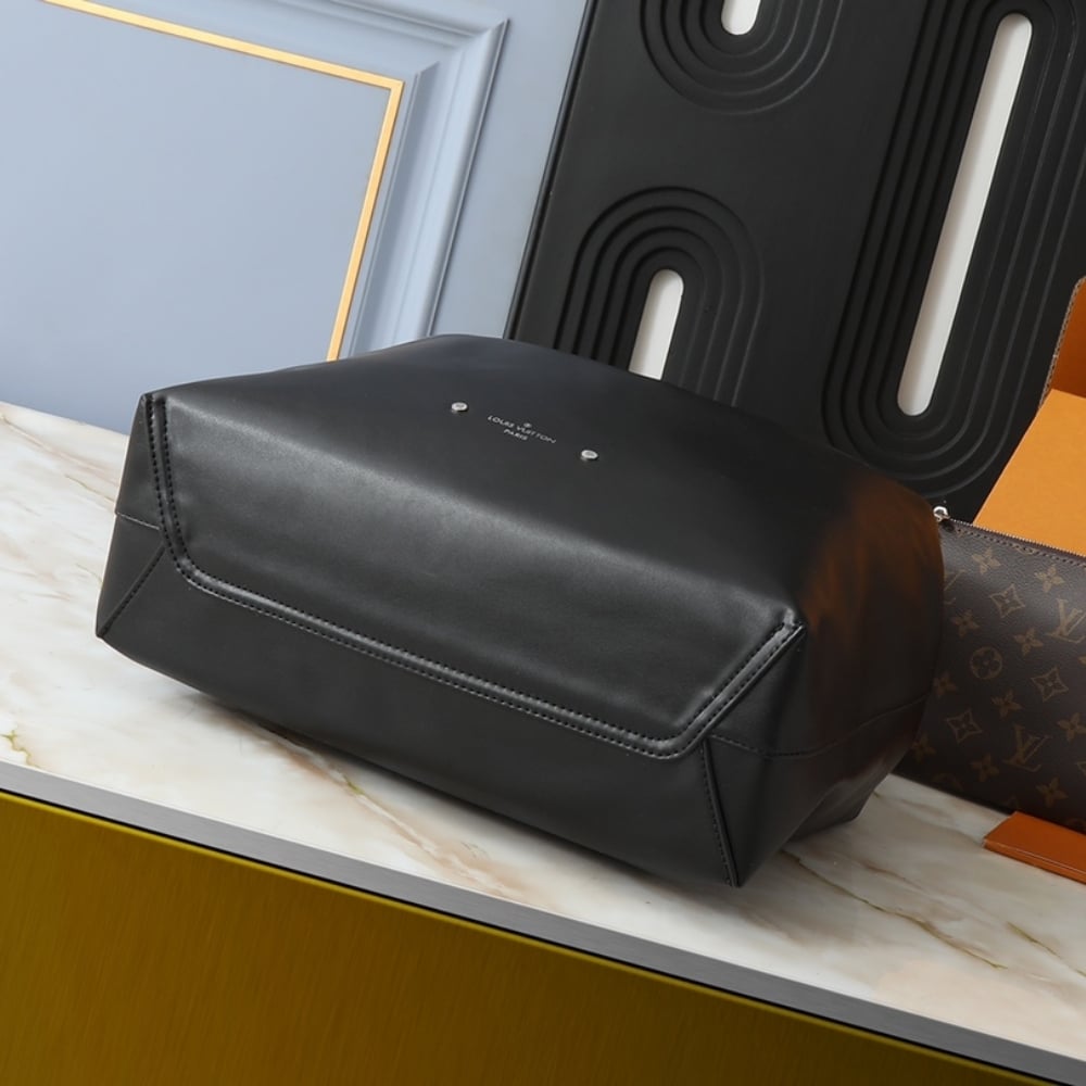 Louis Vuitton Atlantis Vibe MM Black 41Cm M11266 - Image 8