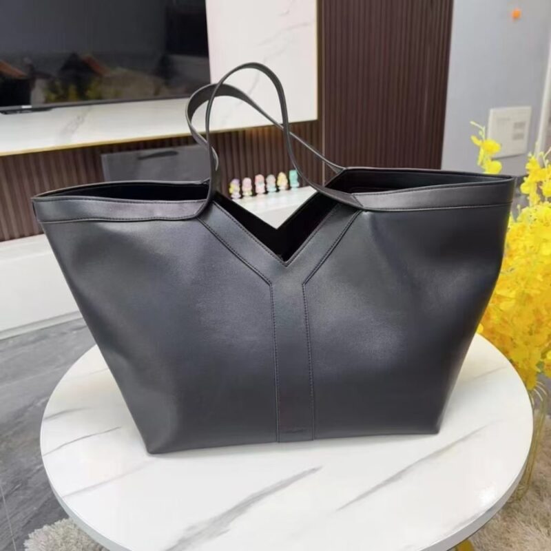 Alternative view of Saint Laurent Y Tote In Leather Bag Black 37Cm 817602Aaeb31000