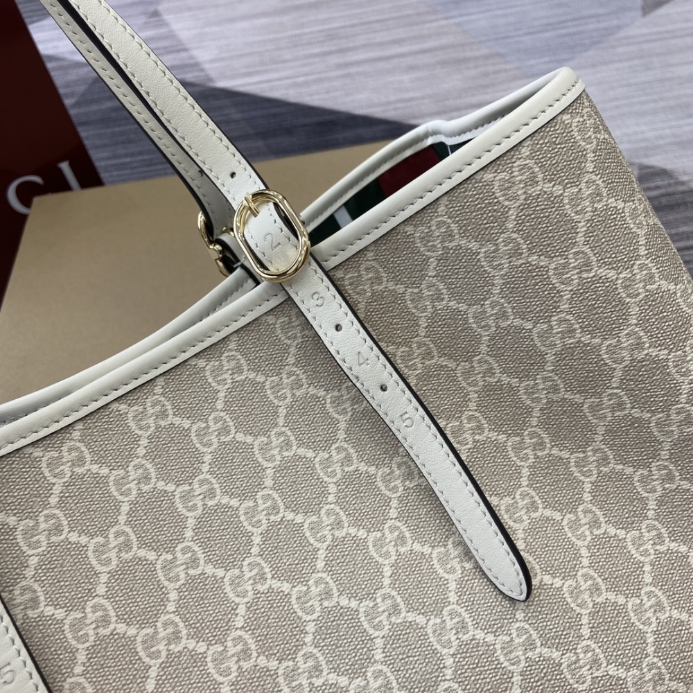 Gucci Gg Emblem Large Tote Bag Beige And White Coated Fabric 38Cm 815213 Fad6L 9641 - Image 8