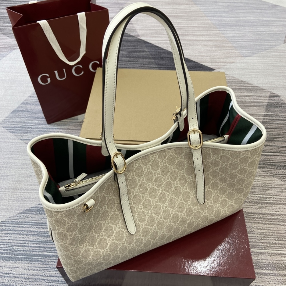 Gucci Gg Emblem Large Tote Bag Beige And White Coated Fabric 38Cm 815213 Fad6L 9641 - Image 3
