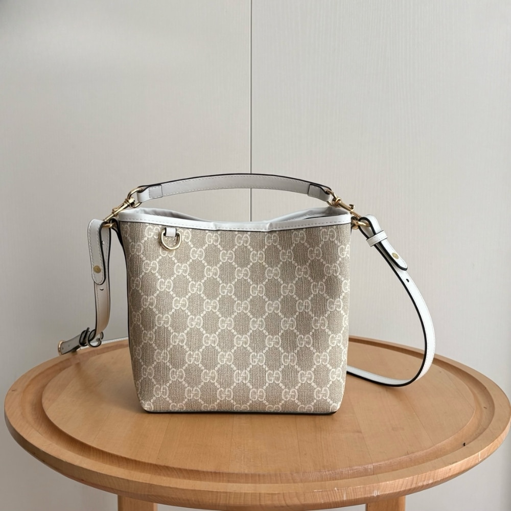 Gucci Gg Emblem Small Bucket Bag Beige And White Fabric 20Cm 815118 Fad6L 9641 - Image 2