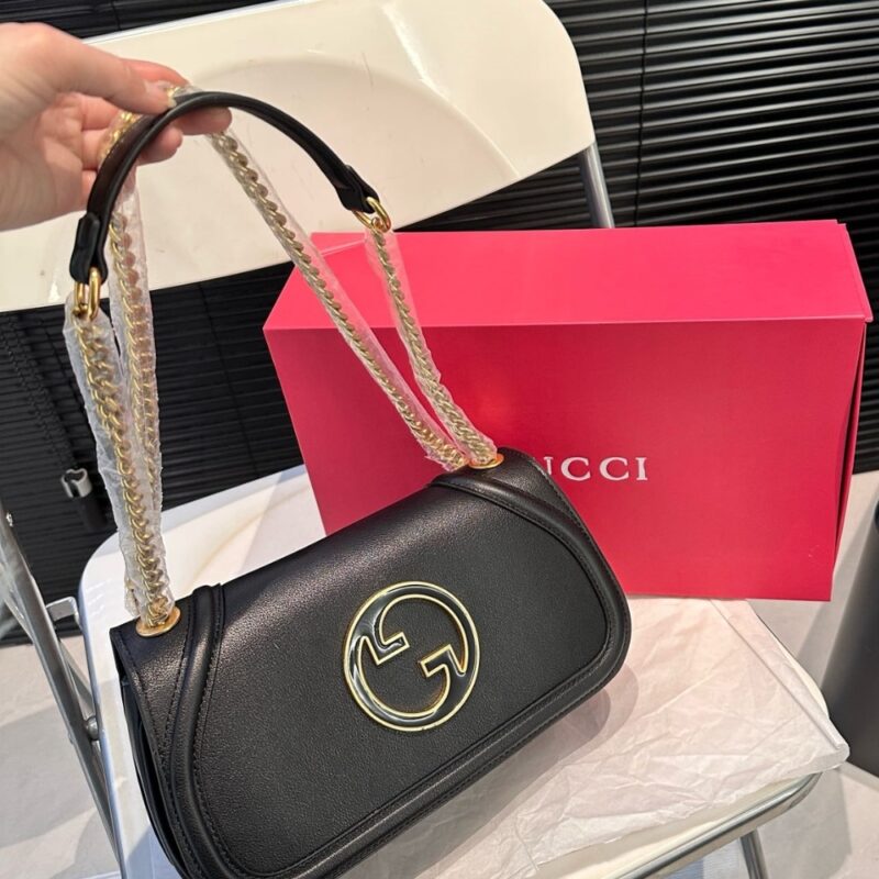 Alternative view of Gucci Blondie Small Shoulder Bag Black Leather 26Cm 815715 Aaeex 1000