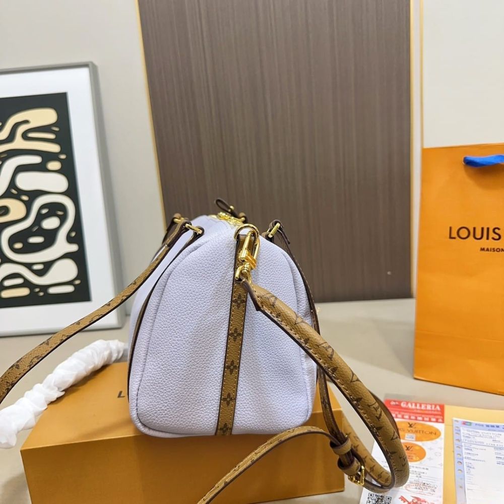 Louis Vuitton Express PM Light Purple 26Cm M27275 - Image 3