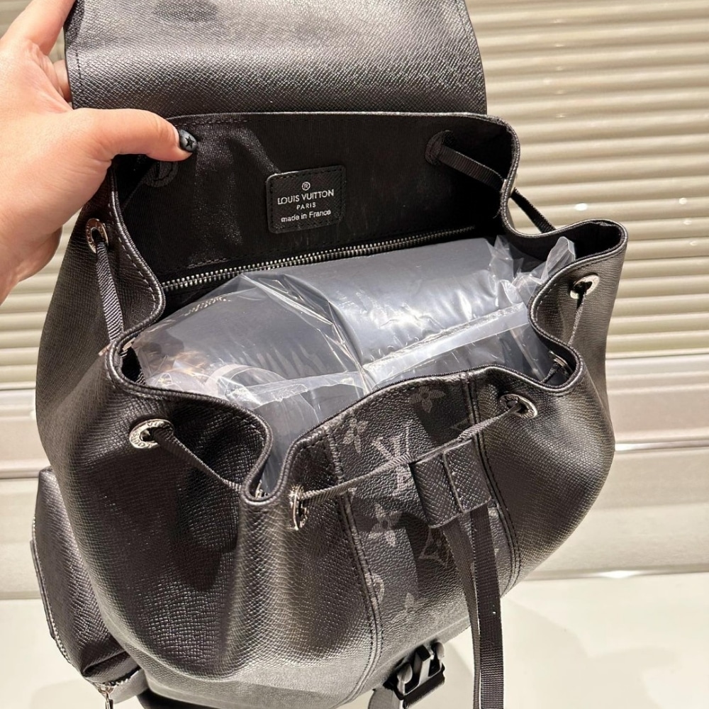 Louis Vuitton Lv Monogram Taigarama Outdoor Backpack Black 40Cm - Image 9