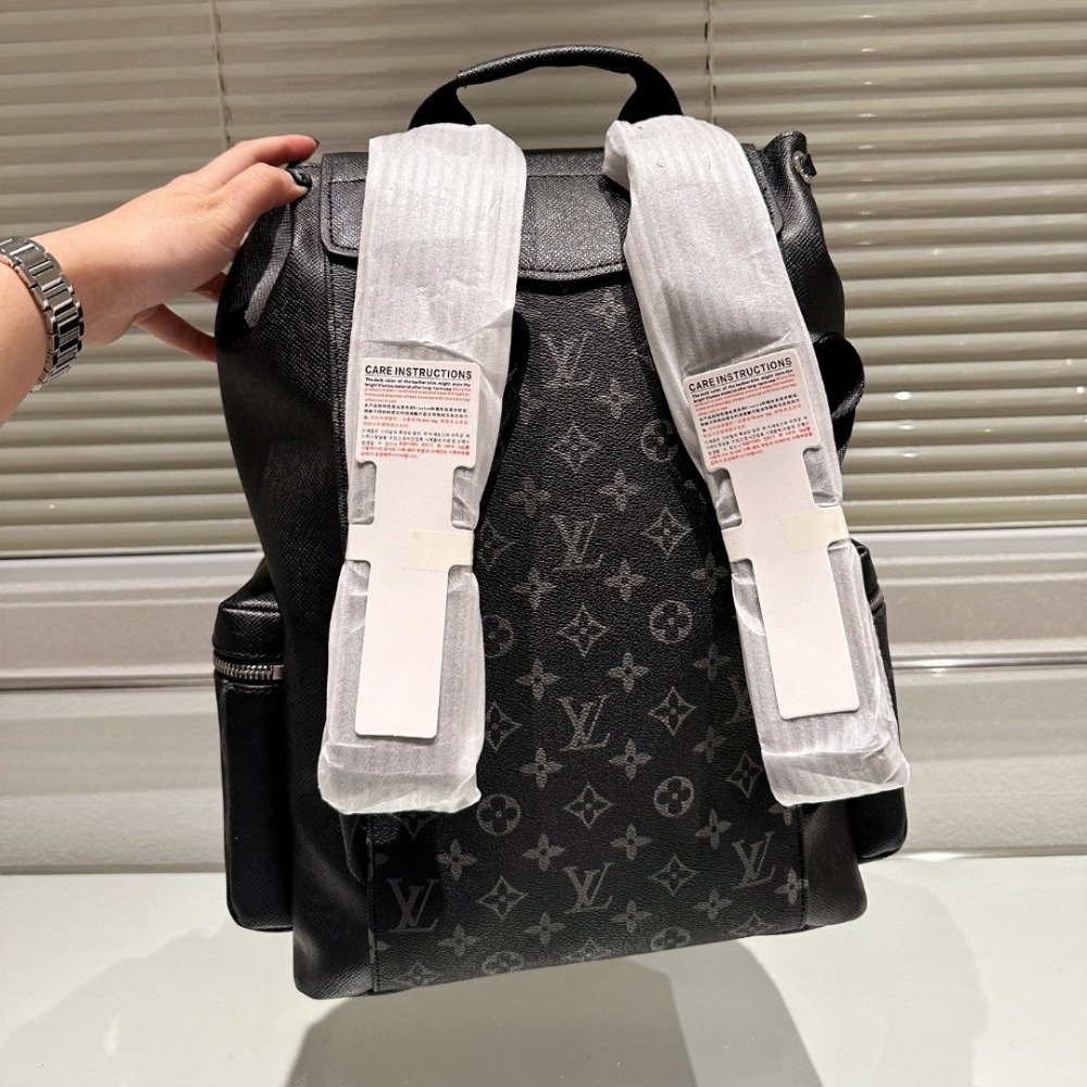 Louis Vuitton Lv Monogram Taigarama Outdoor Backpack Black 40Cm - Image 5