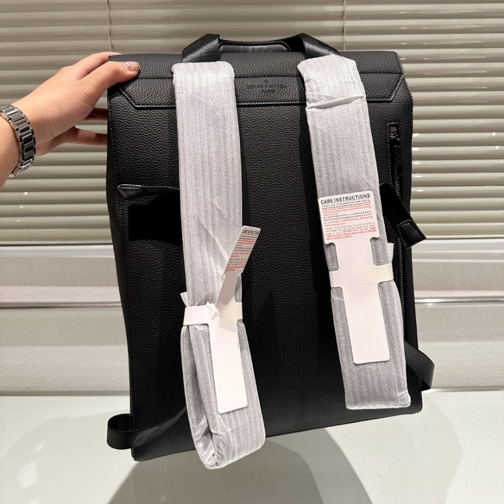 Louis Vuitton Fastline Backpack Black 40Cm M21367 - Image 4