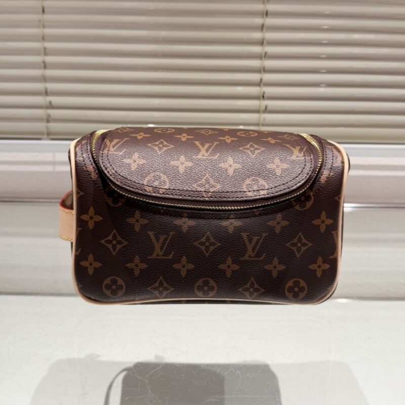 Alternative view of Louis Vuitton Monogram Clutch Bag Brown 24Cm
