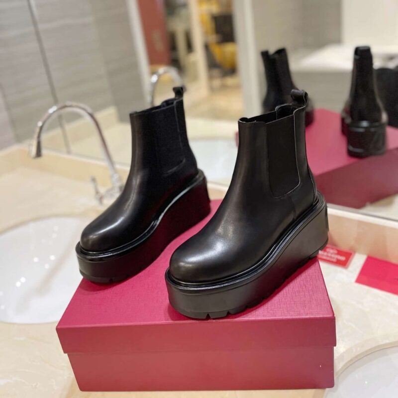 Alternative view of Valentino Garavani Uniqueform Ankle Boot Black Uw0S0Ap7Rbj 0No