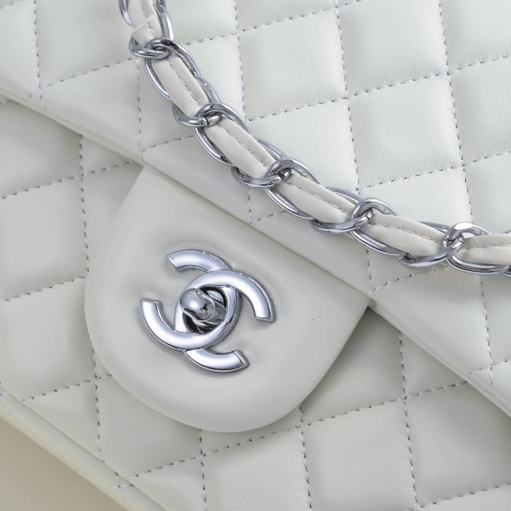 Chanel Classic Double Flap Bag White Silver Hardware 25Cm - Image 6
