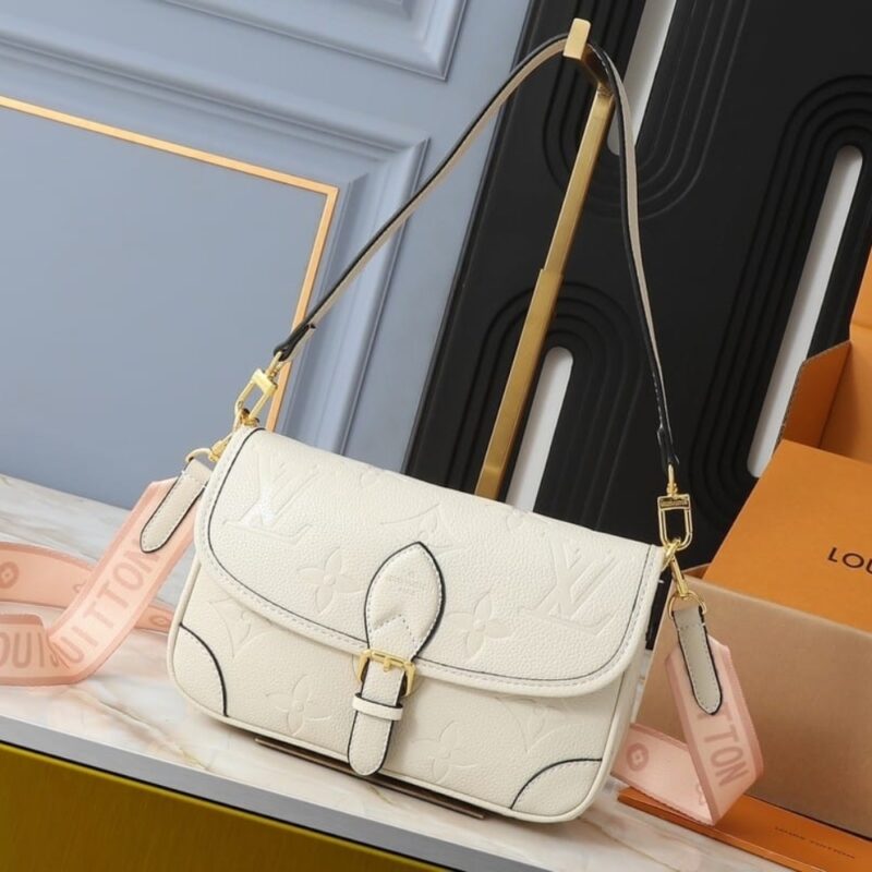 Alternative view of Louis Vuitton Diane Monogram Empreinte Leather White 24Cm M46388