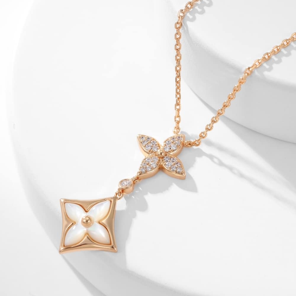 GIFT SET: LOUIS VUITTON FÉLICIE POCHETTE PINK And BLOSSOM DOUBLE STAR NECKLACE - Image 4