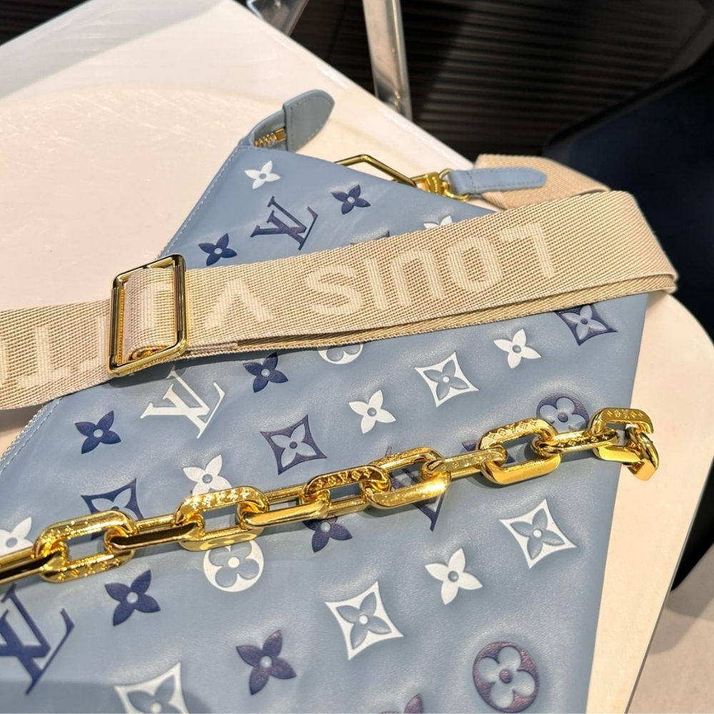 Louis Vuitton Coussin PM Coussin Bag Blue 26Cm M22953 - Image 5