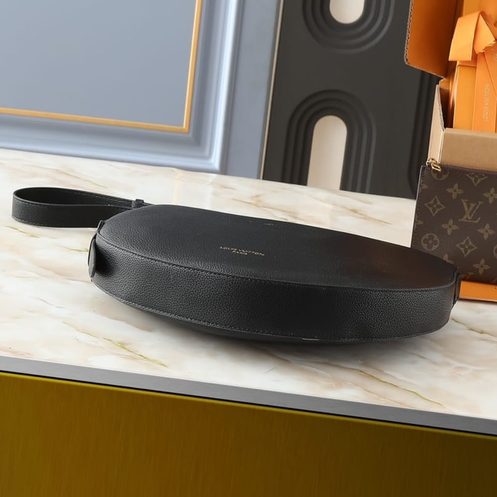 Louis Vuitton Low Key Cookie MM Black 32Cm M14417 - Image 3