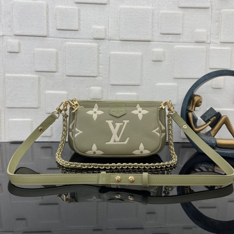 Alternative view of [Super Vip 1:1] Louis Vuitton Multi Pochette Accessoires Green 25Cm M22670