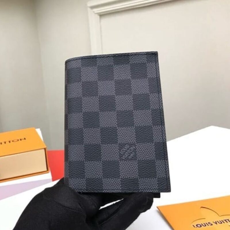 Alternative view of Louis Vuitton Passport Cover Damier Graphite 14Cm N64411