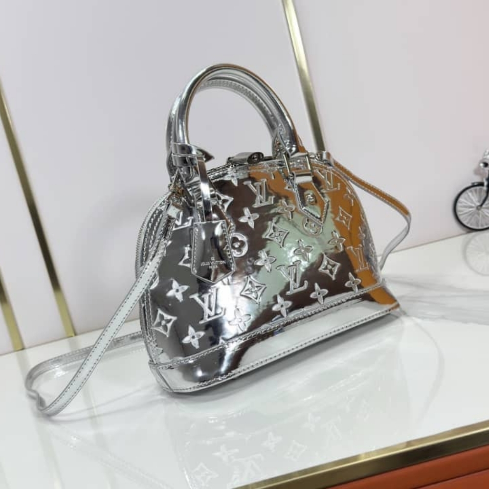 Louis Vuitton Alma BB Silver 23Cm - Image 3