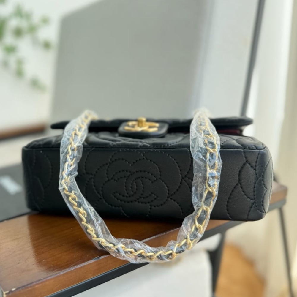 Chanel Flap Bag With Camellia Flower Chain Black 26Cm - Image 3