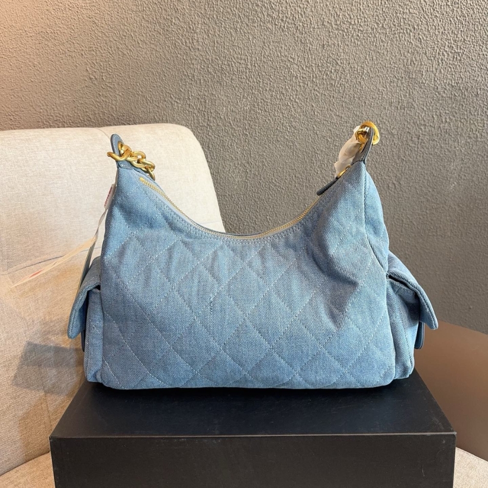 Chanel Large Hobo Bag Washed Denim And Gold Tone Metal Blue 31Cm AS5339 B19251 NG353 - Image 6