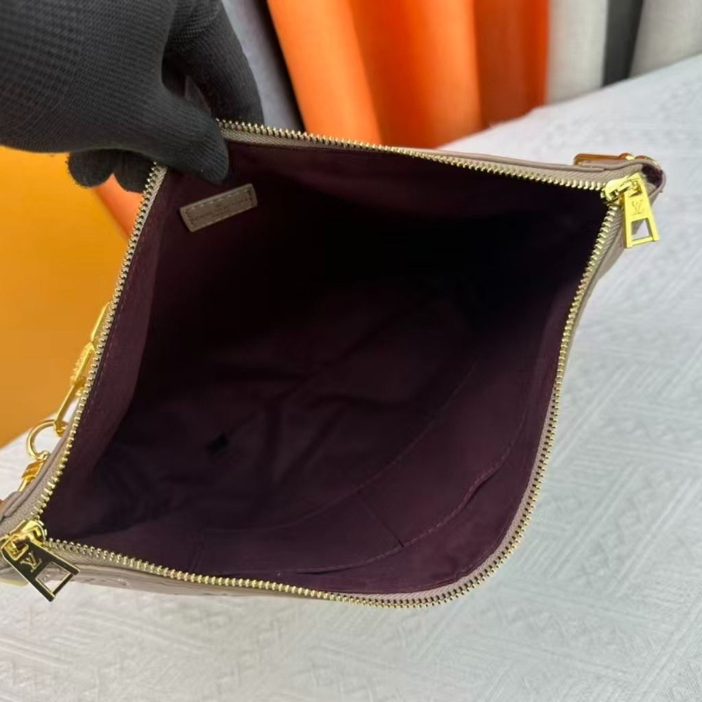Louis Vuitton Coussin Hobo MM Galet Grey 30Cm M12071 - Image 10