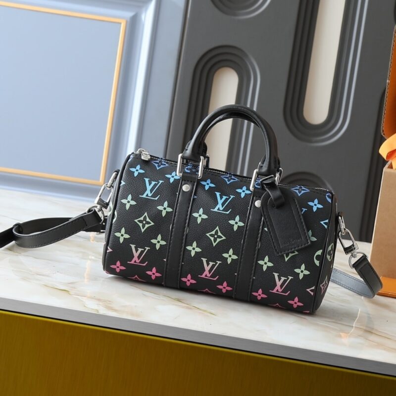 Alternative view of Louis Vuitton Keepall 25 Gradient Black 25Cm