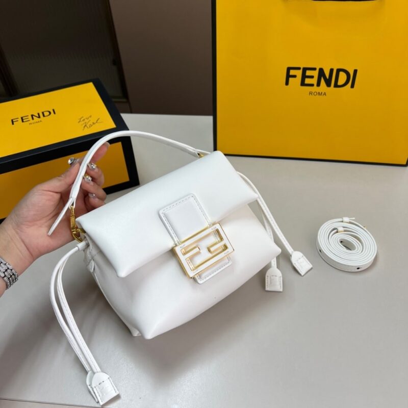 Alternative view of Fendi Mamma Baguette Medium White 18Cm 8Bs105Abvef0K7E