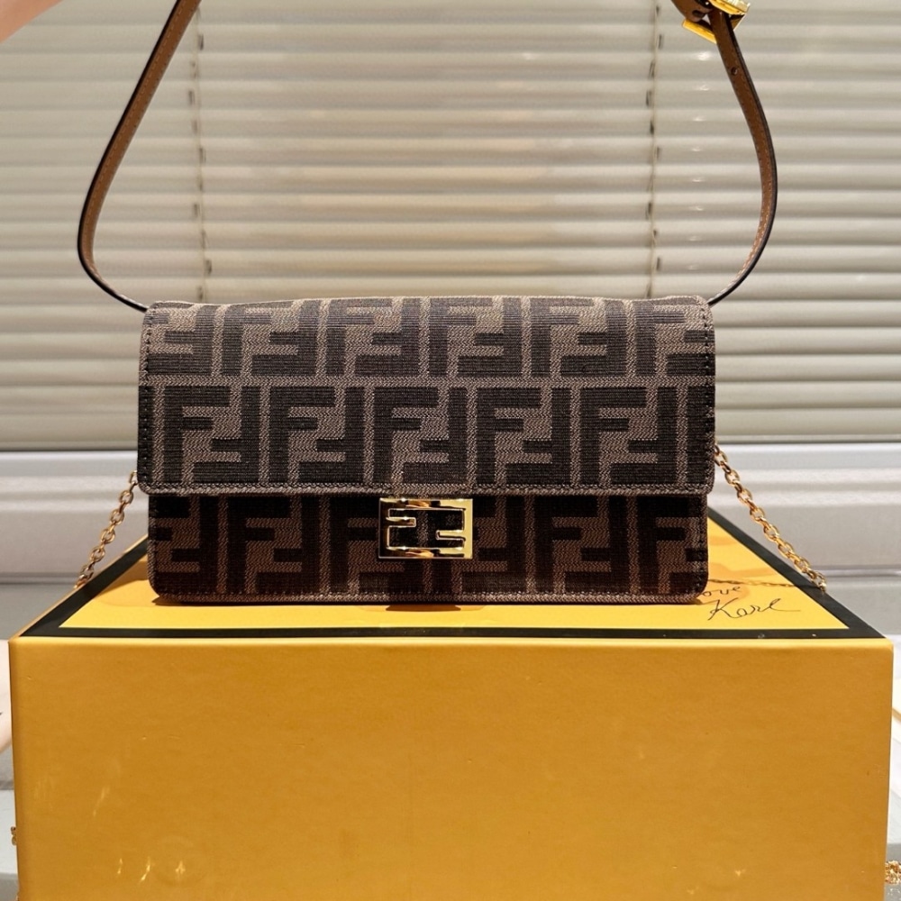 Fendi Wallet On Chain Baguette Ff Fabric Brown 21Cm 8M0498A98Pf0A6E - Image 3