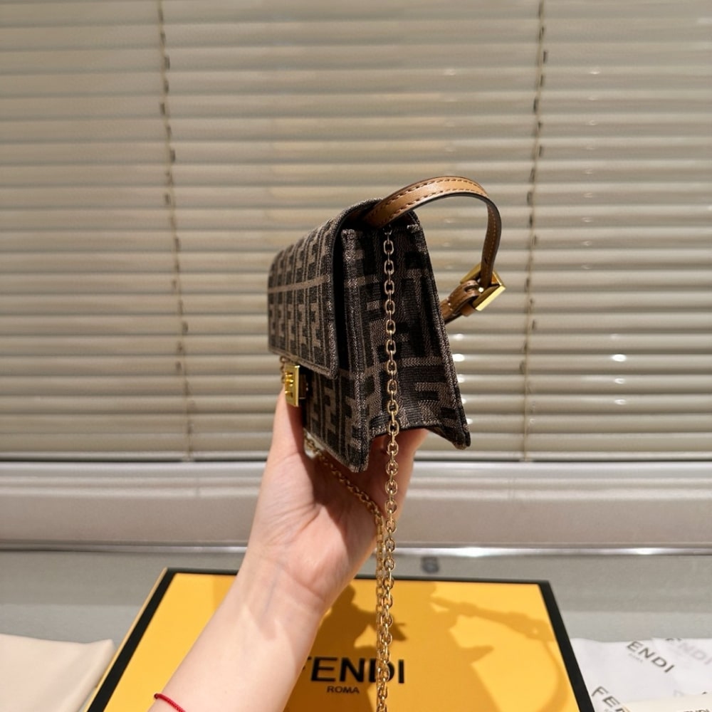Fendi Wallet On Chain Baguette Ff Fabric Brown 21Cm 8M0498A98Pf0A6E - Image 4