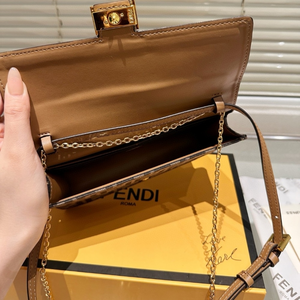 Fendi Wallet On Chain Baguette Ff Fabric Brown 21Cm 8M0498A98Pf0A6E - Image 5