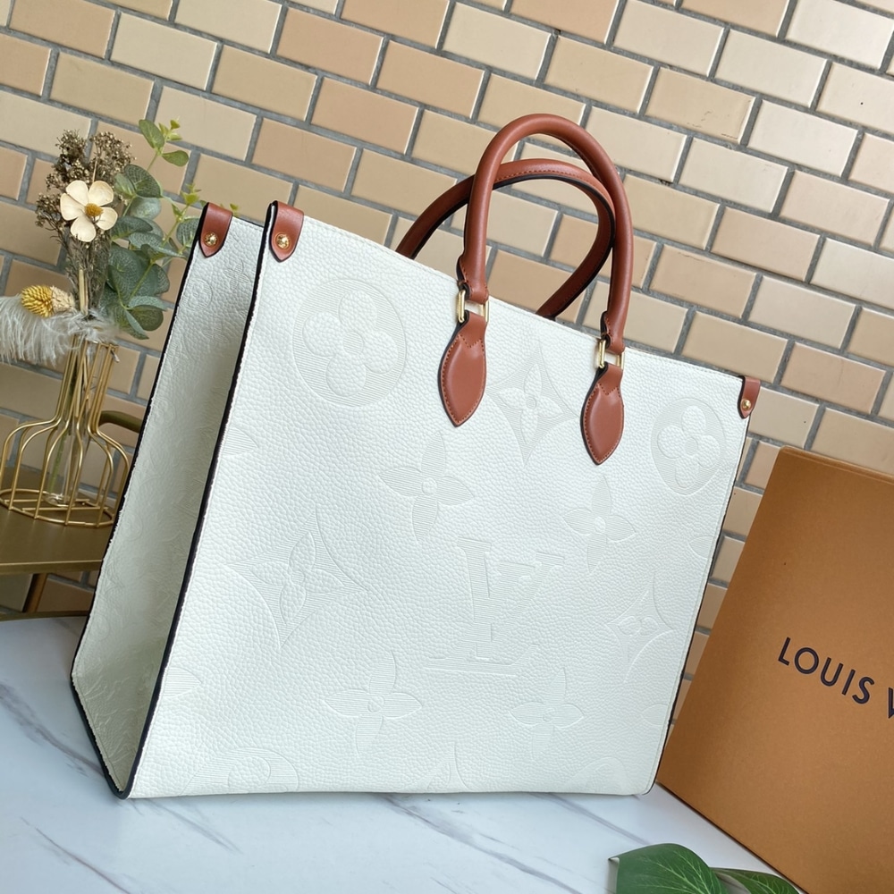 Louis Vuitton Onthego GM White 41Cm M44558 - Image 2