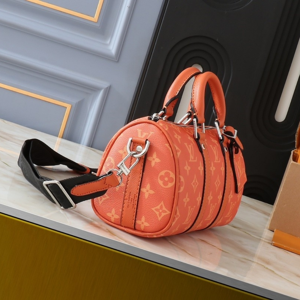Louis Vuitton Keepall Bandoulière 25 Tangerine 25Cm M31044 - Image 3