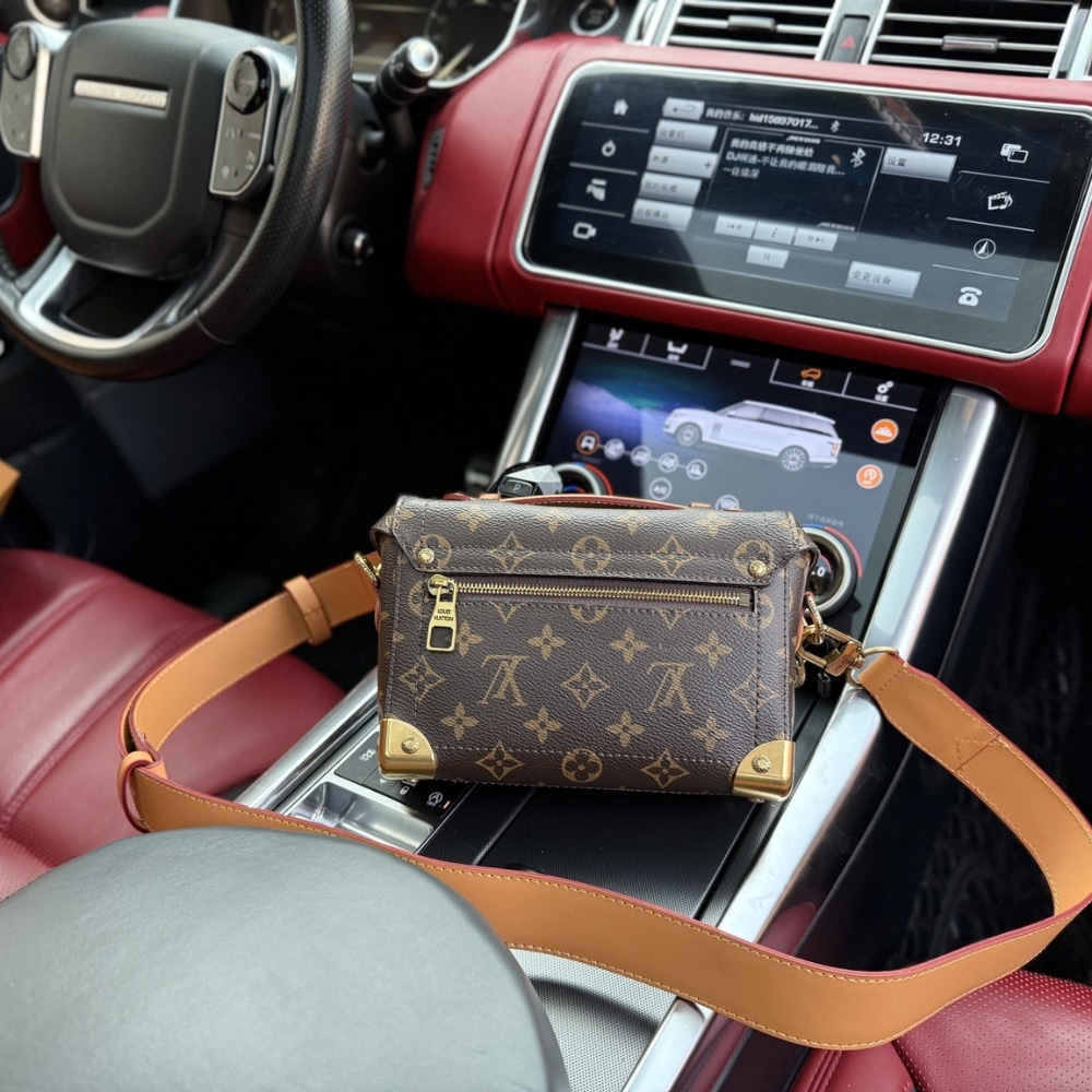 Louis Vuitton Soul Trunk Monogram Dust Coated Canvas Brown 15Cm M11535 - Image 3