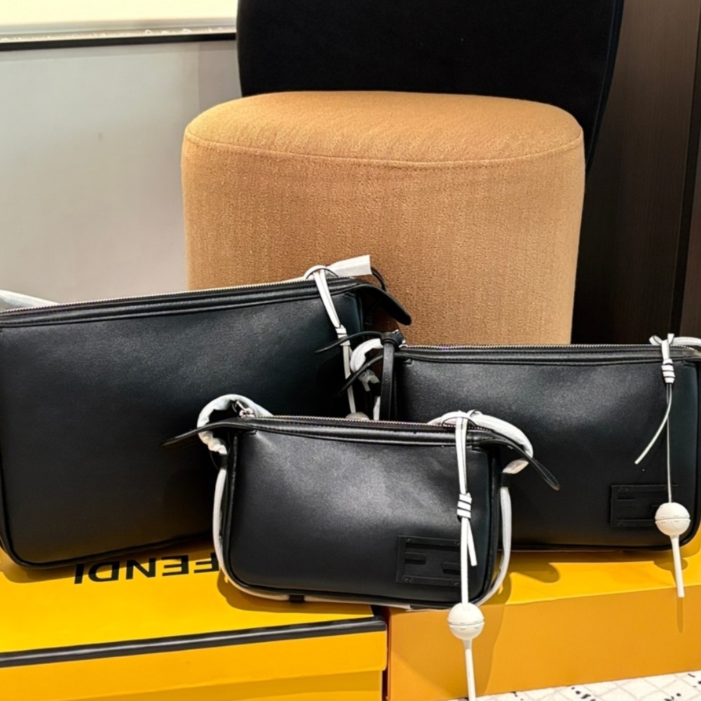 Fendi Simply Fendi Mini Bag Black 23Cm 8Bs097As7Af1Qd0 - Image 2